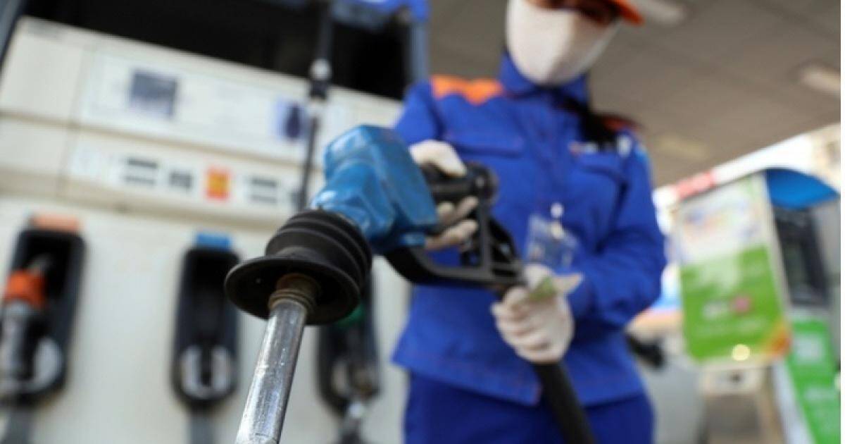 Căng thẳng tại Biển Đỏ, giá dầu và rủi ro chuỗi cung ứng