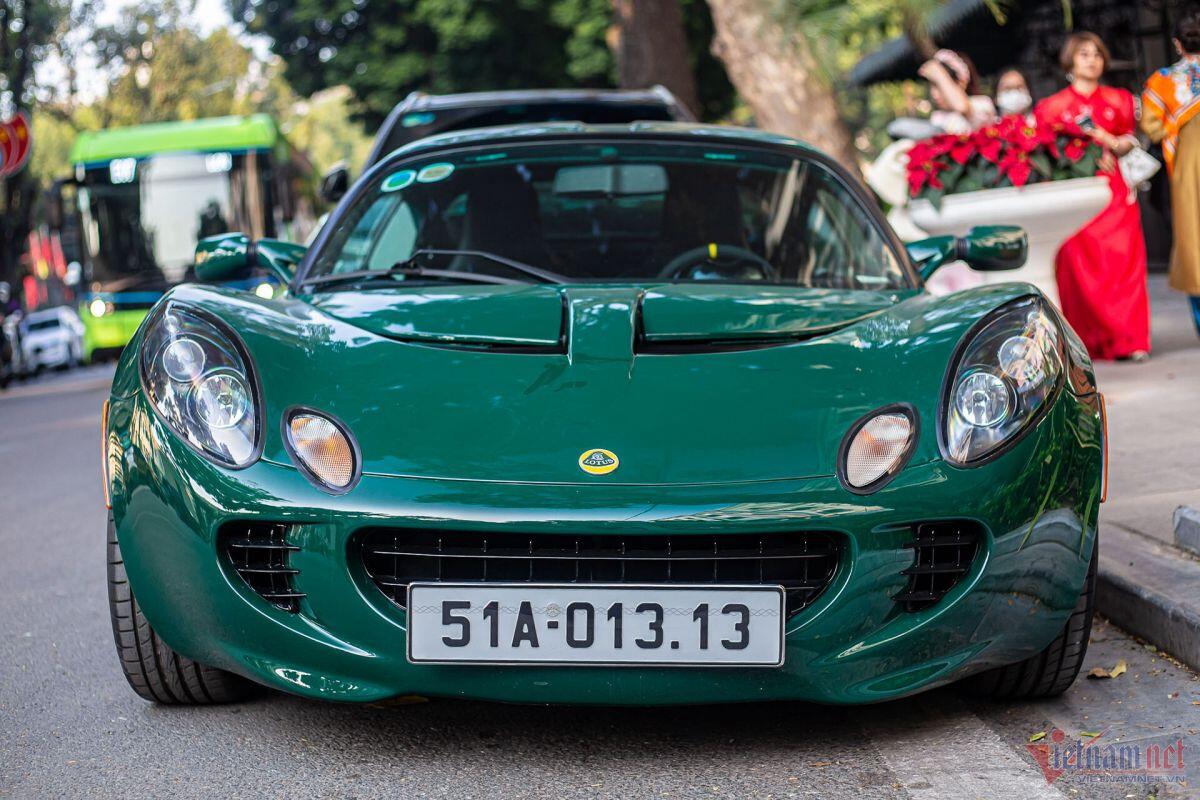 Ông Đặng Lê Nguyên Vũ tậu xe cũ 18 năm tuổi Lotus Elise, giá hơn 1,5 tỷ đồng