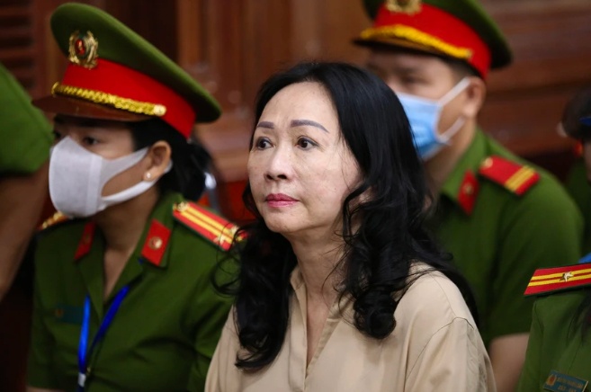 Luật sư của bà Trương Mỹ Lan đề nghị xem xét lại tội danh tham ô tài sản
