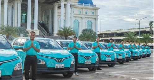 Vingroup muốn góp vốn vào hãng taxi của tỷ phú Phạm Nhật Vượng
