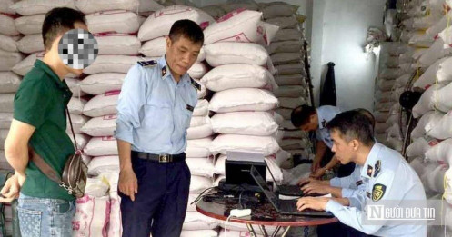 Hà Nội: 6 cơ sở kinh doanh gạo có dấu hiệu giả mạo thương hiệu