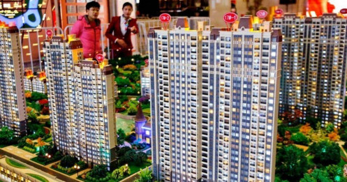 "Mua một tặng một, mua nhà tặng vợ": Tuyệt chiêu khuyến mại thời khủng hoảng nhà đất ở Trung Quốc