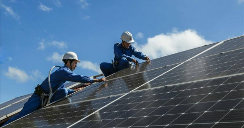 Cho phép bán điện mặt trời mái nhà dư thừa lên lưới điện quốc gia