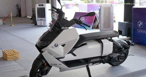 Ngắm nhìn xe máy điện BMW CE04 ra mắt tại Việt Nam