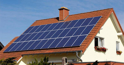 Bộ Công Thương nói gì về điện mặt trời mái nhà giá 0 đồng?