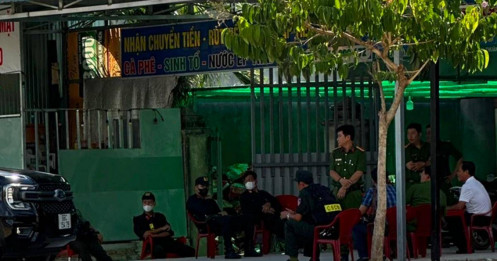 50 cảnh sát bao vây, khám xét 3 điểm sản xuất phân bón ở Bình Thuận