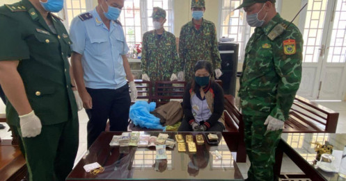 Lập chuyên án triệt phá các đường dây tuồn vàng lậu vào Việt Nam