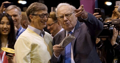 Bill Gates hé lộ bài học từ tỷ phú Warren Buffett