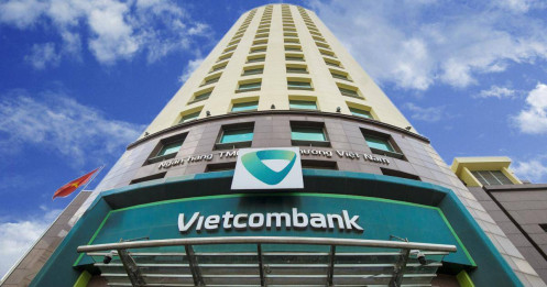 Có 300 triệu đồng gửi tiết kiệm tại Vietcombank, hưởng lãi ra sao?