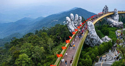 Đà Nẵng là điểm đến ưa thích nhất dịp hè 2024 của du khách Việt