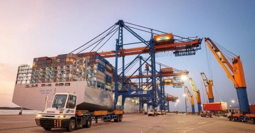 Gemadept: Doanh thu khai thác cảng và logistics giảm, lãi cao nhờ “bán con”