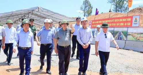 Thủ tướng chốt lệnh "đặc biệt" cho 3 dự án cao tốc gần 32.000 tỷ đồng đi qua tỉnh hẹp nhất Việt Nam