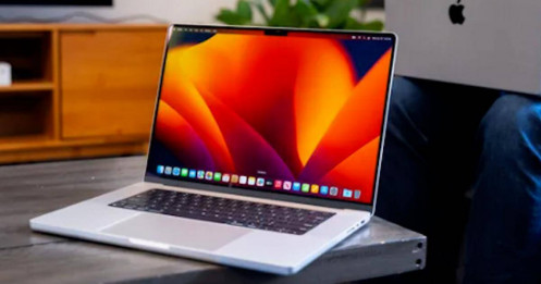 Apple khoe thời lượng pin cực 'trâu' của MacBook
