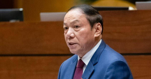 Bộ trưởng VH-TT-DL Nguyễn Văn Hùng “rất bức xúc” vì giá vé máy bay tăng cao