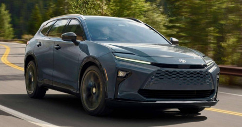 Chi tiết mẫu xe SUV Toyota Crown Signia 2025
