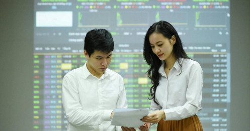 Thị trường chứng khoán Việt Nam tăng điểm đầu tuần nhưng thanh khoản thấp