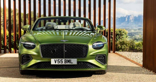 Bentley trình làng dòng xe Continental GT và GTC Speed sở hữu động cơ lai V8 mới