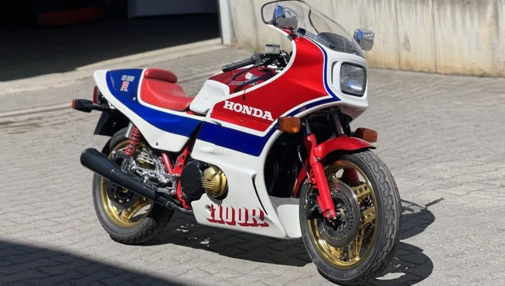 Mẫu xe máy thể thao cổ điển của Honda đã tăng vọt về giá trị