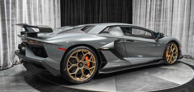Lamborghini giới thiệu mẫu Huracan STJ phiên bản giới hạn