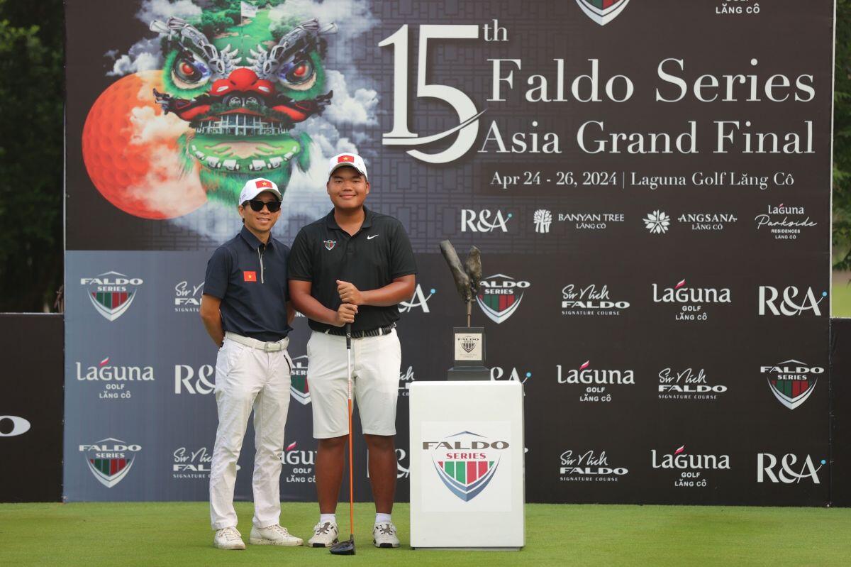 Faldo Series Asia Grand Final ngày thứ 2:  Nguyễn Đức Sơn đang là tạm giữ vị trí thứ 2 trên BXH với điểm (-3)