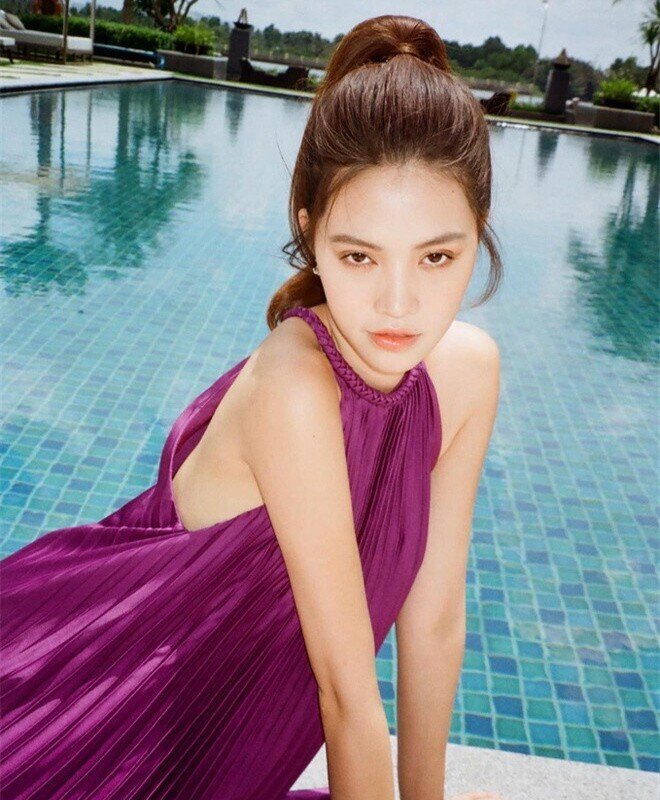 Hoa hậu “rich kid” Jolie Nguyễn giàu thế nào mà tiêu nửa tỷ đồng/tháng?