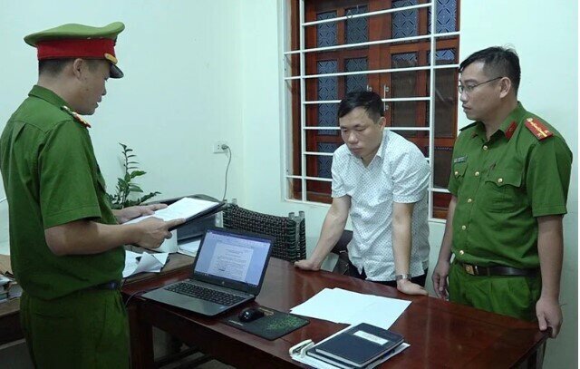Một Phó Chủ tịch UBND huyện bị bắt tạm giam
