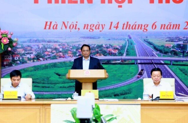 Thủ tướng: Thi đua hoàn thành 3.000 km đường cao tốc trong năm nay