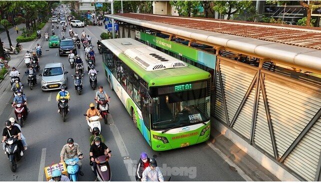 Hà Nội thông tin về việc thay thế tuyến buýt nhanh BRT