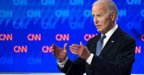Báo Mỹ: Ông Biden cân nhắc rời cuộc đua vào Nhà Trắng
