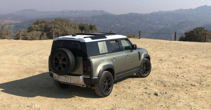 Cận cảnh mẫu Land Rover Defender mạnh nhất từ trước đến nay