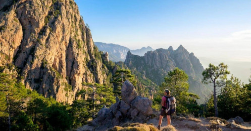 Khám phá 10 cung đường trekking đẹp nhất thế giới