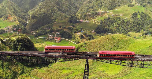 Chuyến tàu leo núi duy nhất ở miền Bắc: Từng đạt kỷ lục Việt Nam, du khách nhận xét như Thụy Sĩ thu nhỏ
