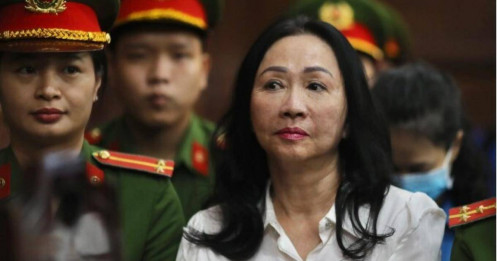 Bà Trương Mỹ Lan yêu cầu Vạn Thịnh Phát nộp lại hơn 356 tỷ đồng
