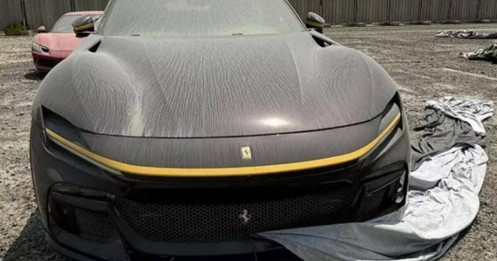 Ferrari Purosangue gần 40 tỷ ở Việt Nam 'bỏ xó như rác' ở Trung Đông