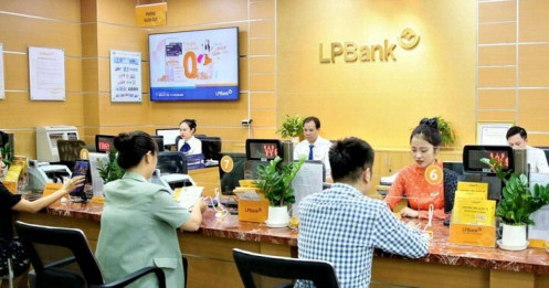 Lợi nhuận bán niên của LPBank tăng 142%, đạt 5.919 tỷ đồng