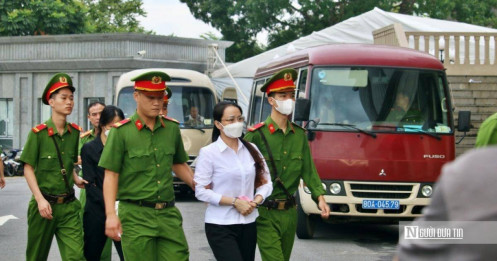 Em gái ông Trịnh Văn Quyết nhận được đơn xin giảm án từ địa phương