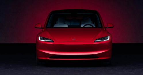 Hơn một nửa số chủ xe điện Tesla quay về dùng xe xăng