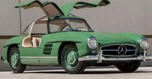 Mercedes-Benz 300SL Gullwing giá 59 tỷ đồng, Qua Vũ đang 'thèm khát'