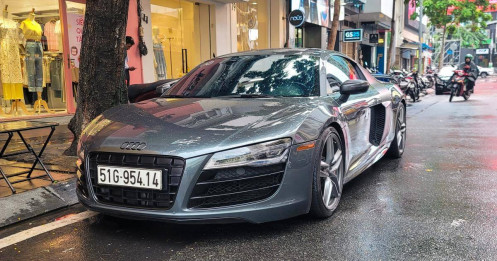 Cận cảnh siêu xe Audi R8 dùng số sàn độc nhất Việt Nam