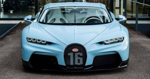 Đèn pha của Bugatti Chiron cũ mua được một chiếc Porsche 911 mới