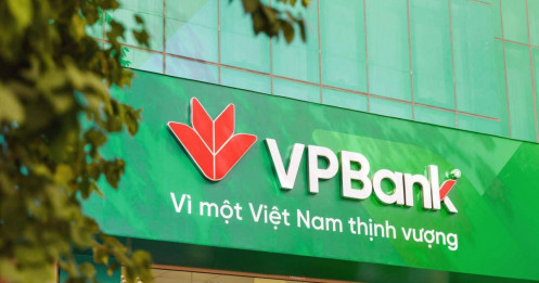 Một lãnh đạo VPBank vừa mua xong lượng lớn cổ phiếu VPB