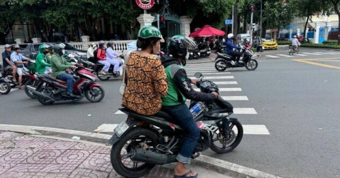 Giới tài xế nói gì về việc Gojek tuyên bố rút khỏi Việt Nam?