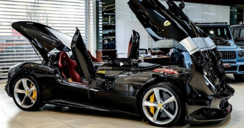 Lại thêm 1 Hoàng tử Malaysia gây sốt khi tậu siêu phẩm Ferrari Monza SP2, lần này là TMJ