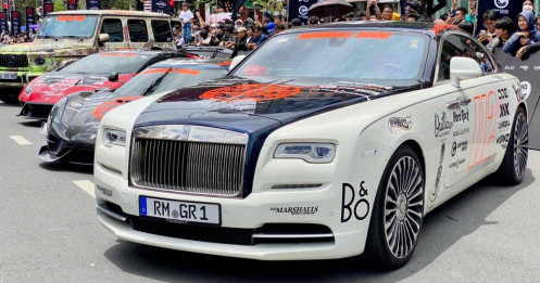 Soi giá siêu xe Rolls-Royce, Koenigsegg, Ferrari...tại Gumball 3000