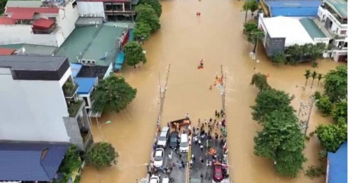 Loạt ngân hàng đồng loạt giảm lãi suất cho vay khách hàng bị thiệt hại bởi bão lũ