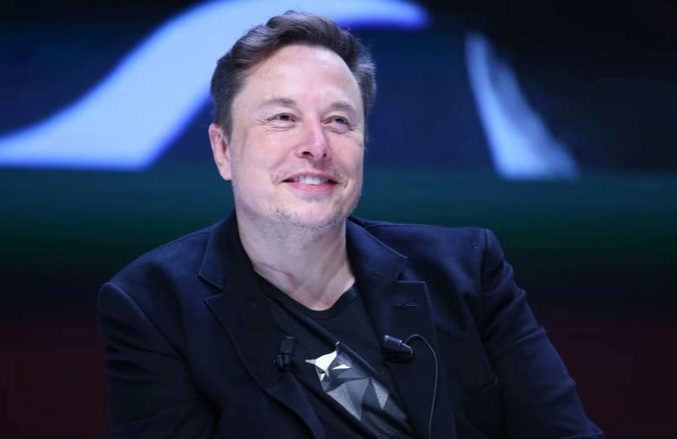 Tỷ phú Elon Musk cam kết tài trợ 45 triệu USD/tháng giúp ông Trump tranh cử