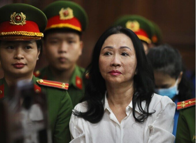 Bà Trương Mỹ Lan yêu cầu Vạn Thịnh Phát nộp lại hơn 356 tỷ đồng