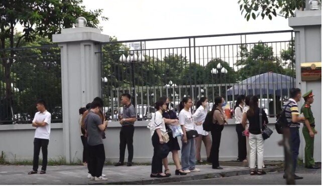 Bị hại trong phiên xét xử ông Trịnh Văn Quyết: Người lo lắng về khoản tiền vay mượn tích góp 30 năm, người lâm cảnh phá sản