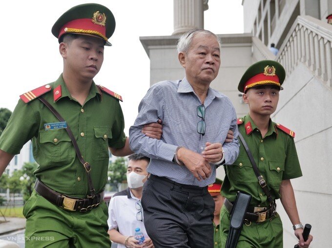 Cựu phó tổng giám đốc HoSE Lê Hải Trà khai gì trong vụ án Trịnh Văn Quyết?