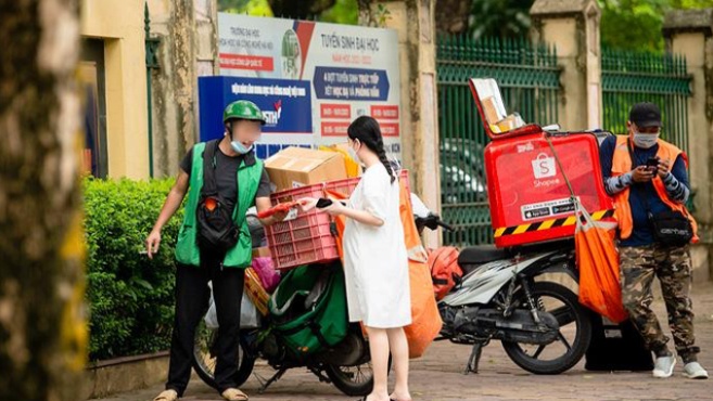 Chiêu trò tinh vi của shipper lừa đảo khiến người mua online "sập bẫy"